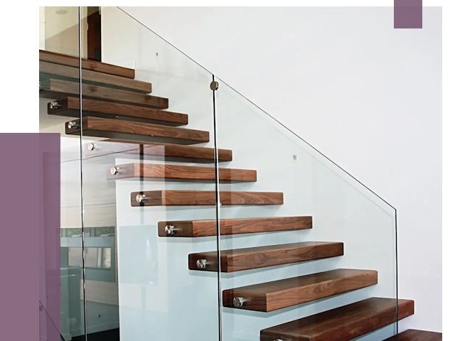 Стеклянные перила для лестницы в Переславле-Залесском от 15050 руб.