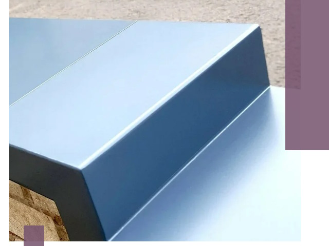 Крышки на парапет в Переславле-Залесском: изготовление и монтаж под ключ